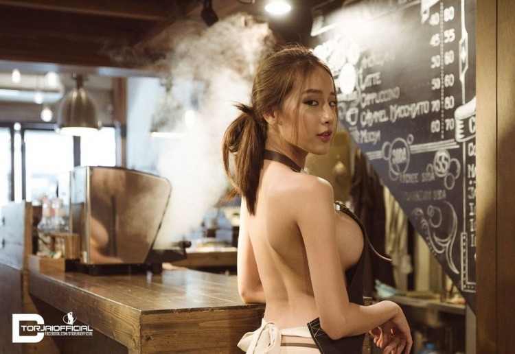 태국 모델 Pichana Yoosuk