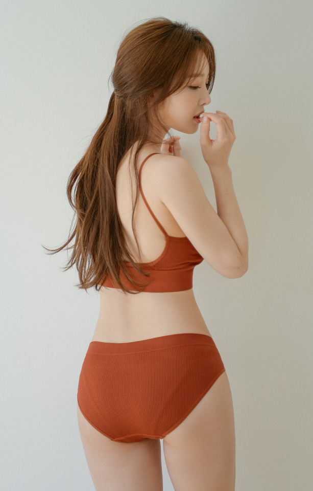 란제리 모델 김희정 몸매