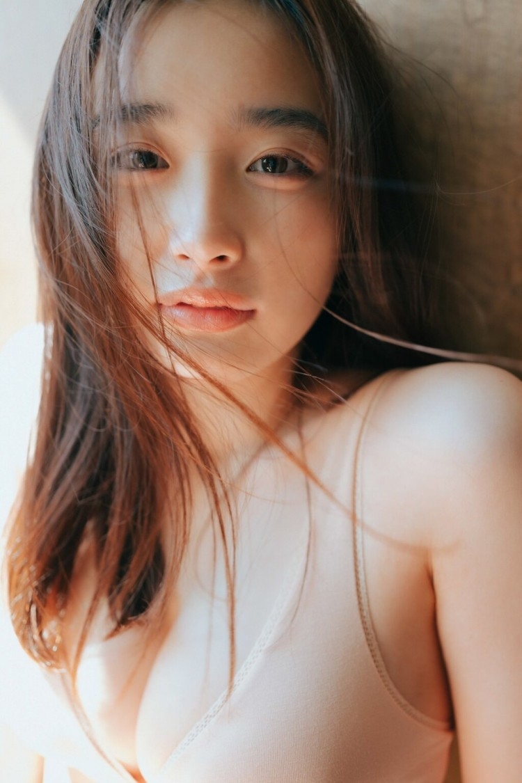 일본 그라비아 모델 아베 오토