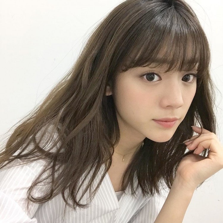 일본 기상캐스터 겸 모델 키지마 아스카(貴島明日香)